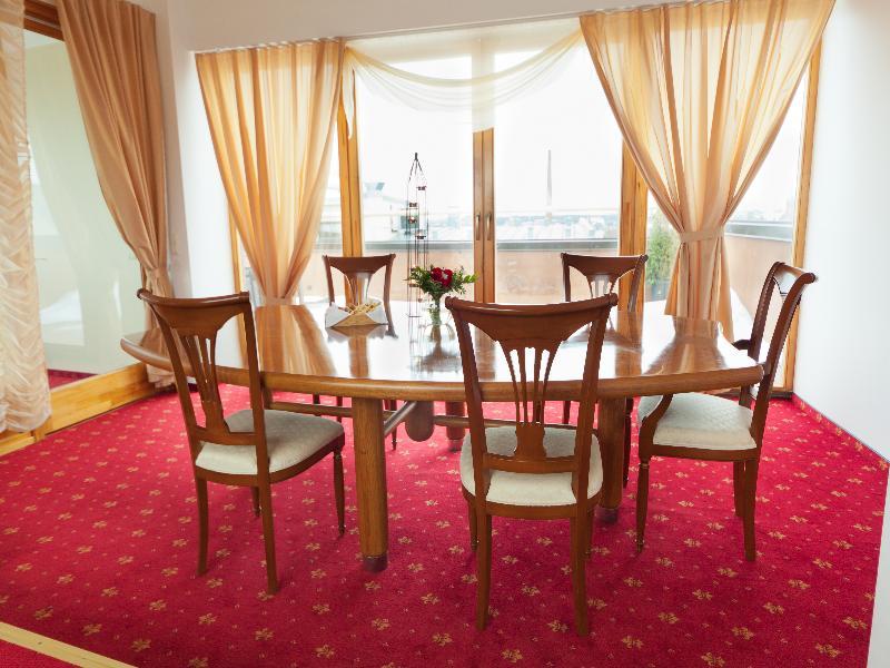 City Hotel Teater Рига Екстериор снимка