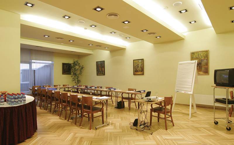 City Hotel Teater Рига Екстериор снимка