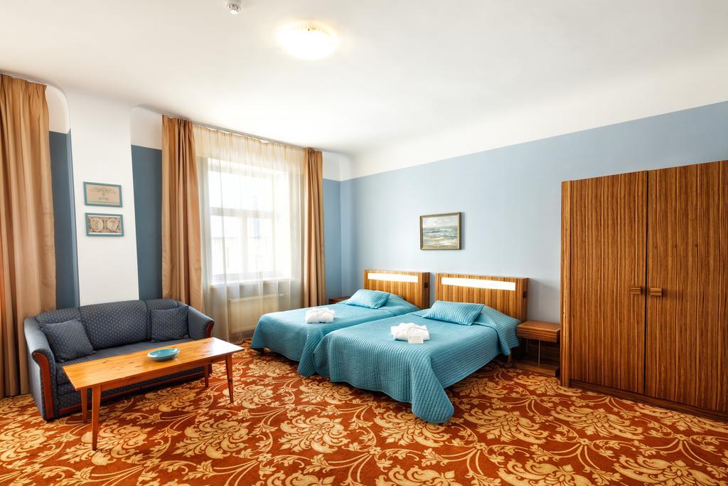 City Hotel Teater Рига Екстериор снимка