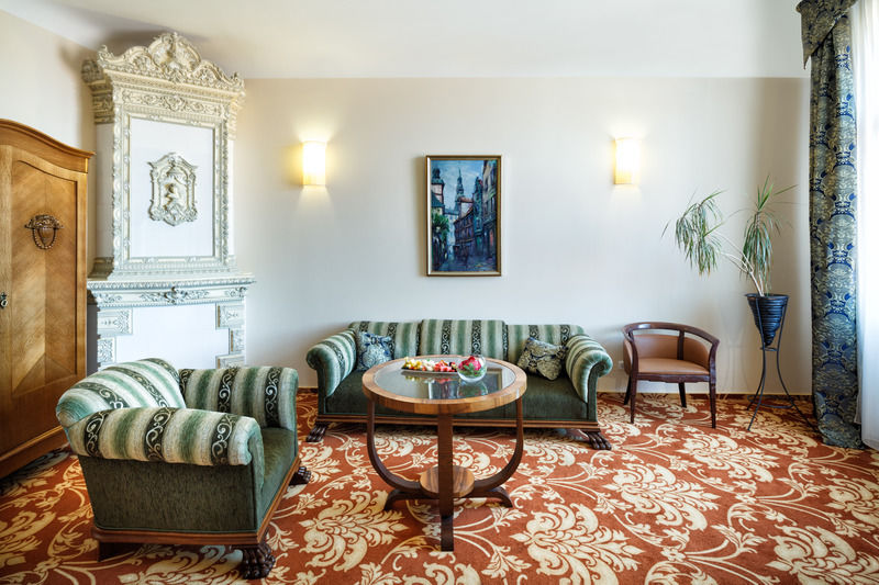 City Hotel Teater Рига Екстериор снимка