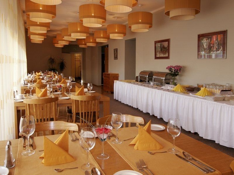 City Hotel Teater Рига Екстериор снимка